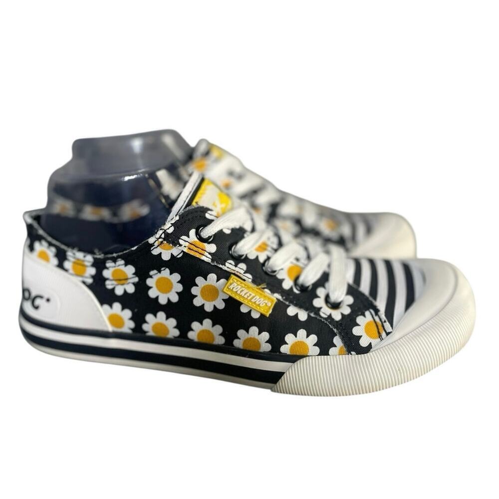RocketDog Women’s Jazzin Low Top Black Daisy Print Sneakers Size 7.5